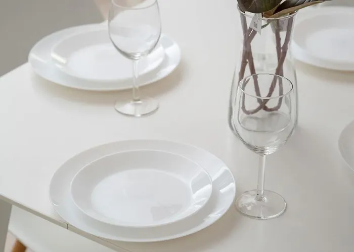 דירה Elegancki Z Parkingiem I Umeblowanym Balkonem We Wroclawiu By Renters