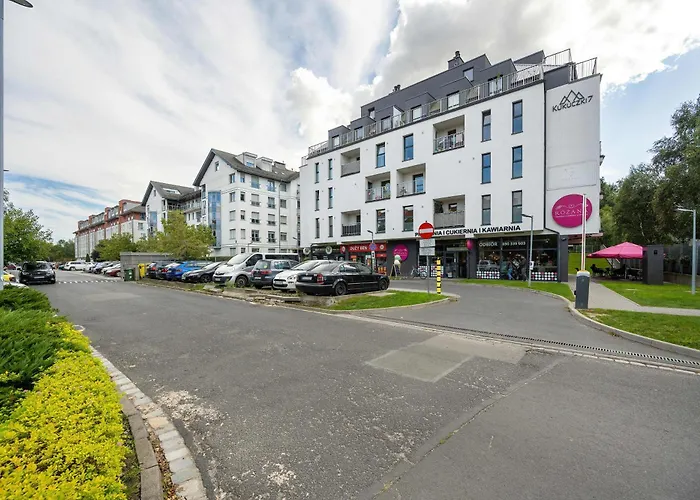 Elegancki Z Parkingiem I Umeblowanym Balkonem We Wroclawiu By Renters דירה *